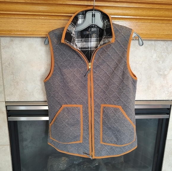 THML Jackets & Blazers - THML Croquet Style Quilted Sweater Vest Small Gray Plaid Lined Pocket Full Zip
